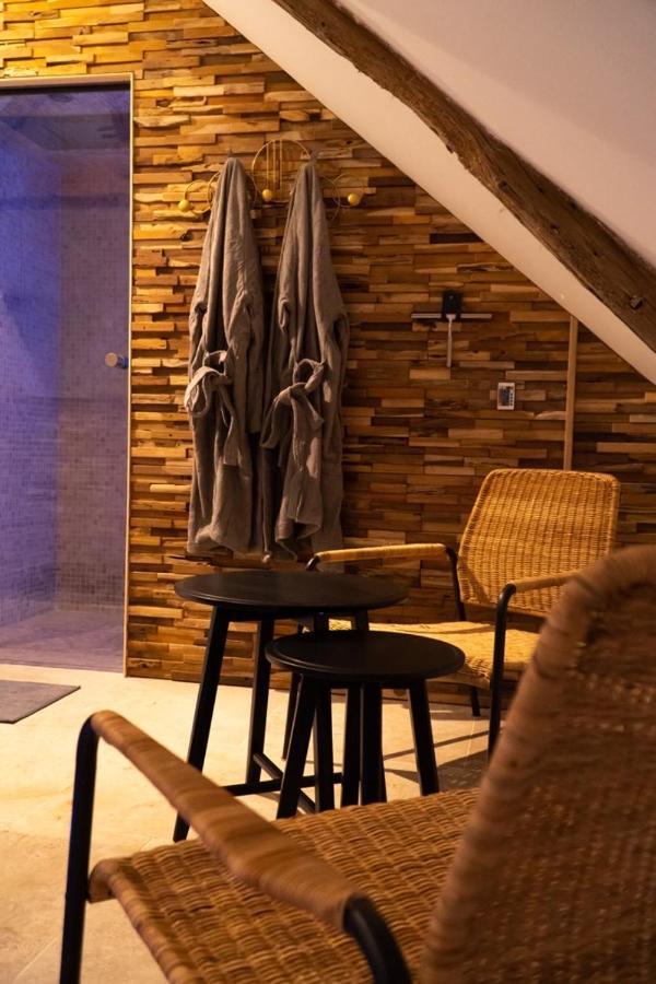L'Evasion-Spa-Hammam-Sauna Illimite - 2 A 4 Pers Saint-Cyr-sur-Loire Exterior photo